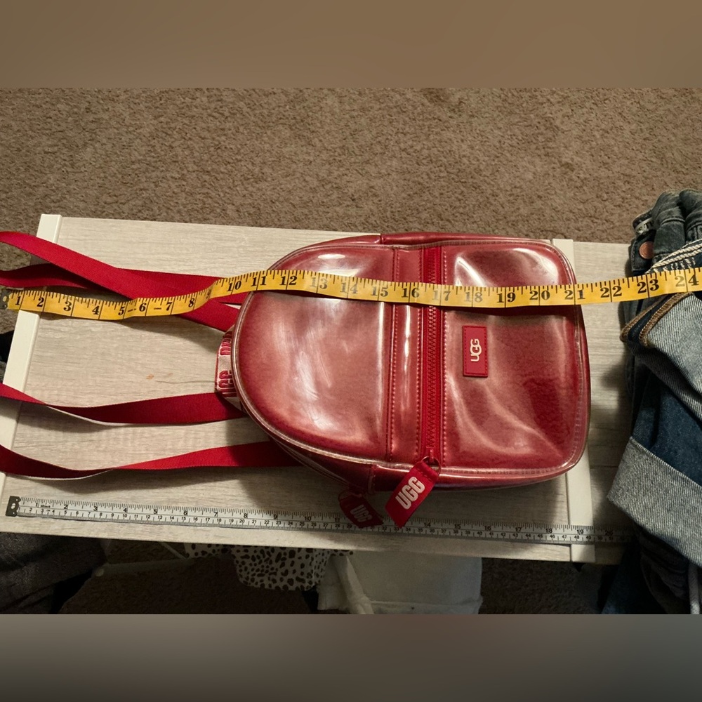 UGG Dannie II Mini Backpack Clear Red Fur - Picture 5 of 7